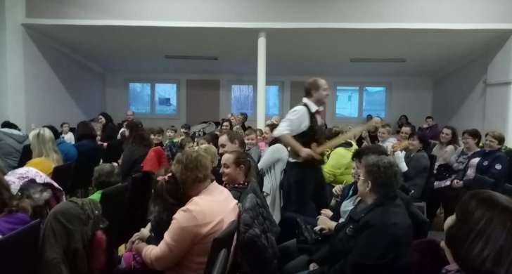 poulicni_divadlo_Viktora_Blatno (9).jpg